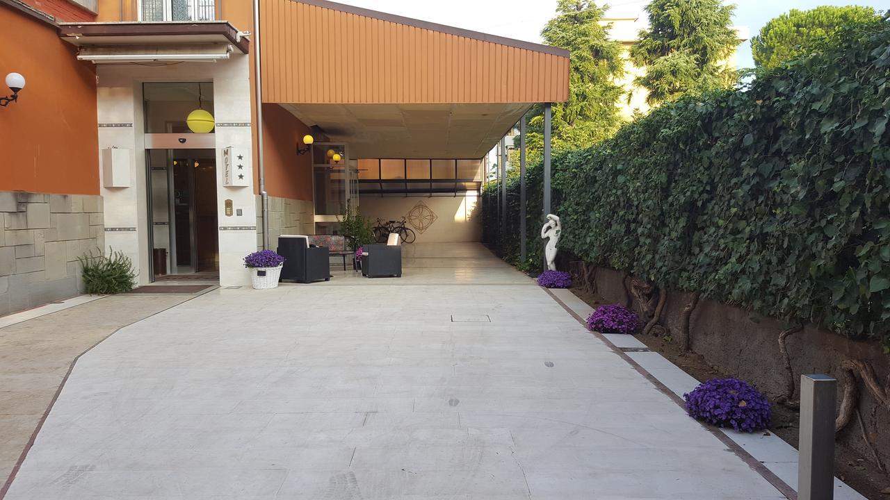 Motel Villaggio 伊莫拉 外观 照片