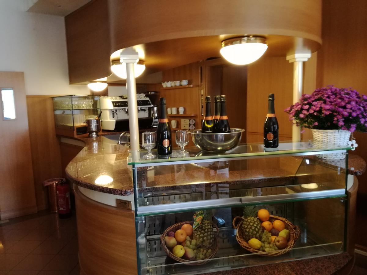 Motel Villaggio 伊莫拉 外观 照片