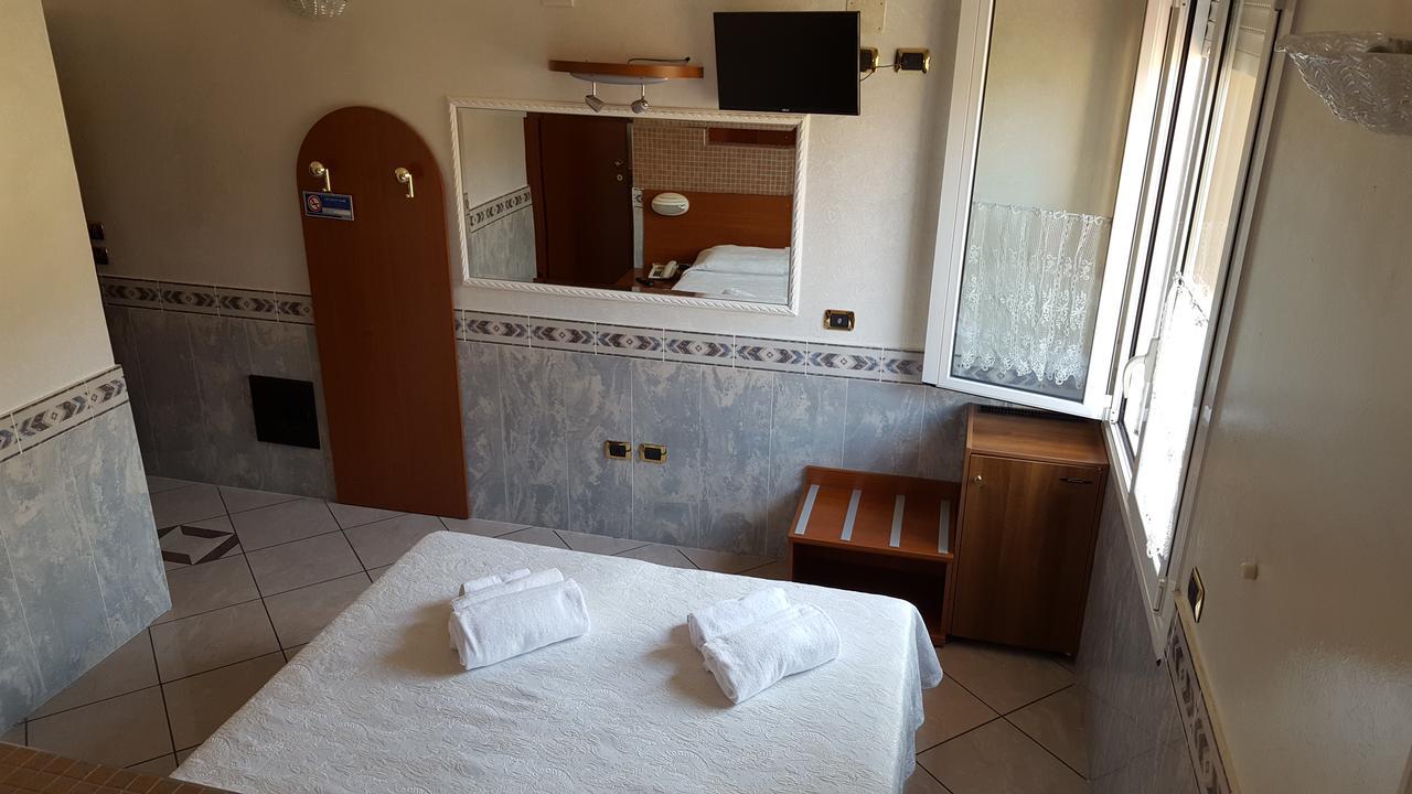 Motel Villaggio 伊莫拉 外观 照片